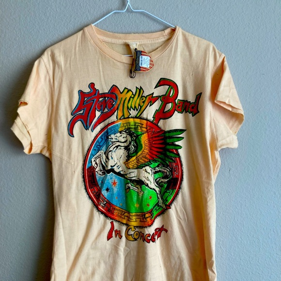 Steven Miller Band in Concert Unisex Sun Bleach Tee - Picture 1 of 9
